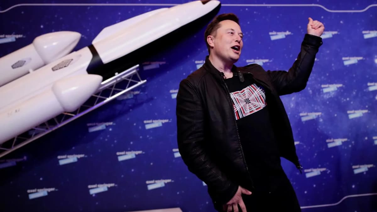 Token HYPE registra alta de 7% enquanto Bitcoin enfrenta quedas; SpaceX se prepara para pré-IPO