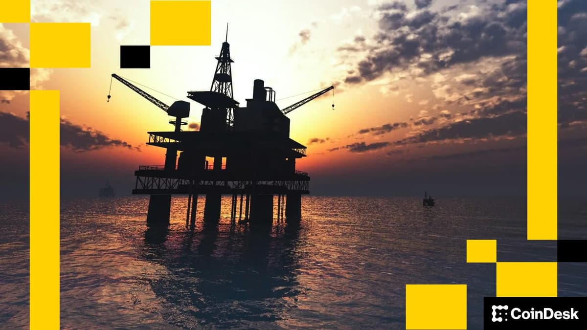 Bitcoin cai para menos de US$ 69.500 após ataques a petroleiros elevarem petróleo acima de US$ 100