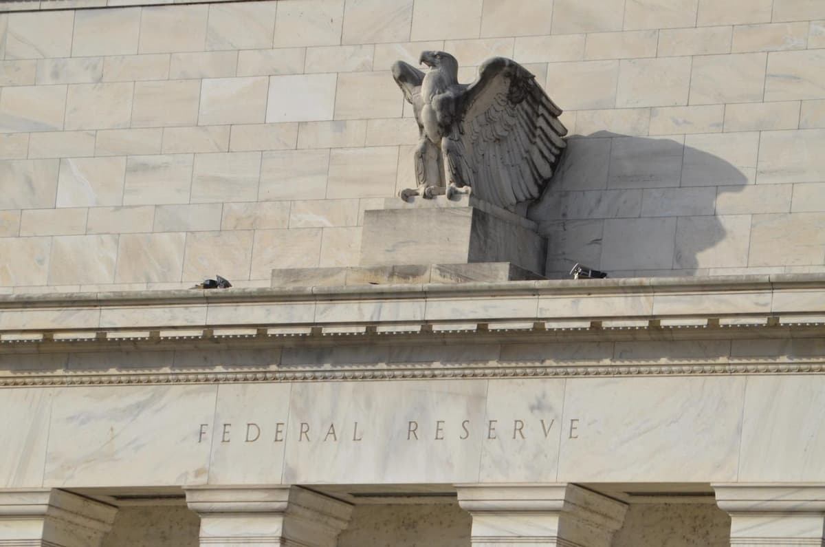 Criptomoedas e o Federal Reserve: Estado Atual do Mercado Cripto